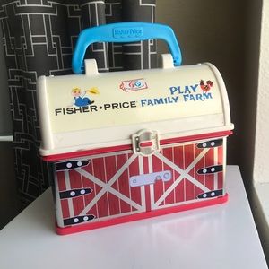 Fisher Price Family Farm Case 2008